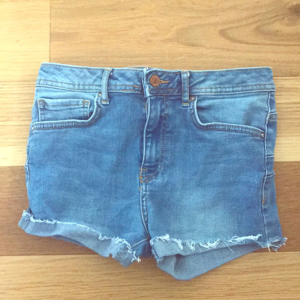 Light blue denim shorts seems